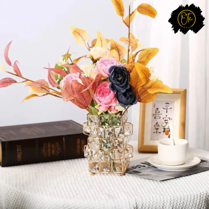 Luxurious Golden Crystal Candle Holder Vase – Elegant Decorative Centerpiece