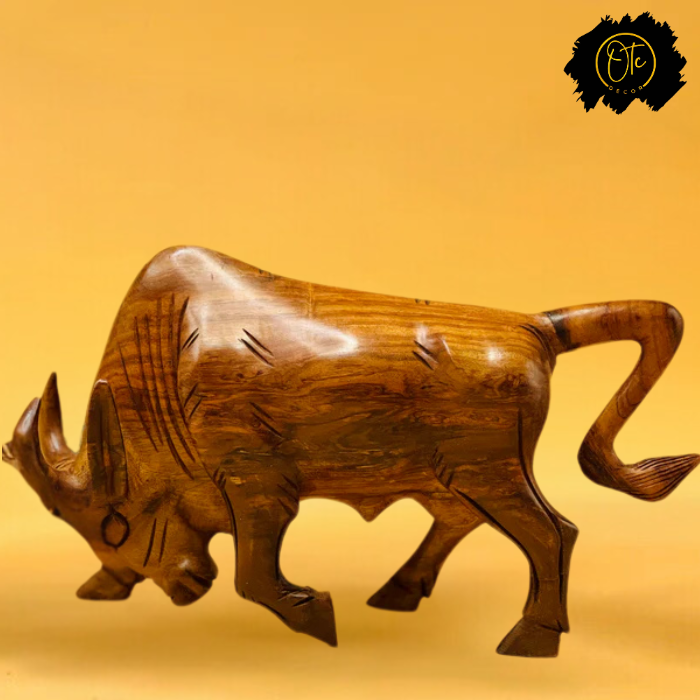 Majestic Handcrafted Wooden Bull Sculpture – Artisan Masterpiece