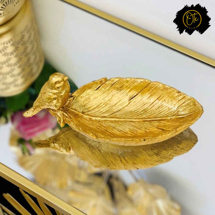 Golden Resin Deep Leaf Tray with Bird Accent – Elegant Decorative Accent for Home