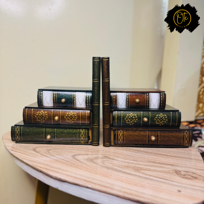 Vintage Decorative Bookend Set – Elegant Faux Book Design for Home and Office Decor