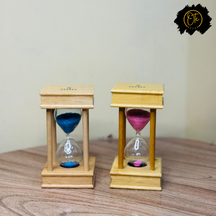 Wooden 5-Minute Sand Timer Set – Elegant Hourglass for Home, Office, and Decor