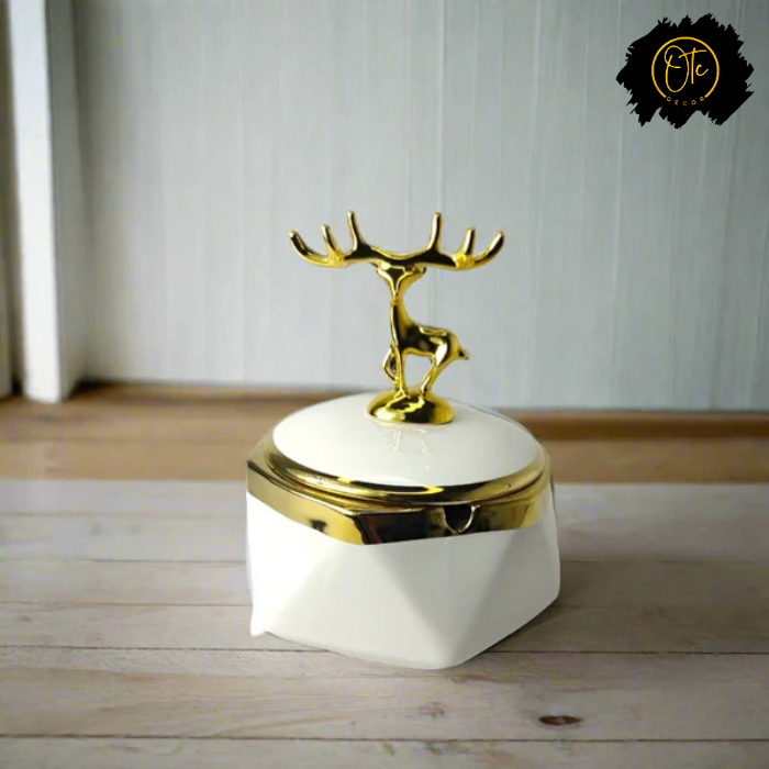 Luxury Ceramic Deer Lid Ashtray – Modern Decorative Piece