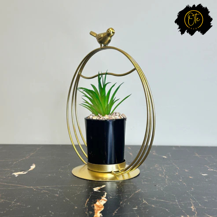 Golden Circle Planter with Bird Accent – Elegant Tabletop Décor