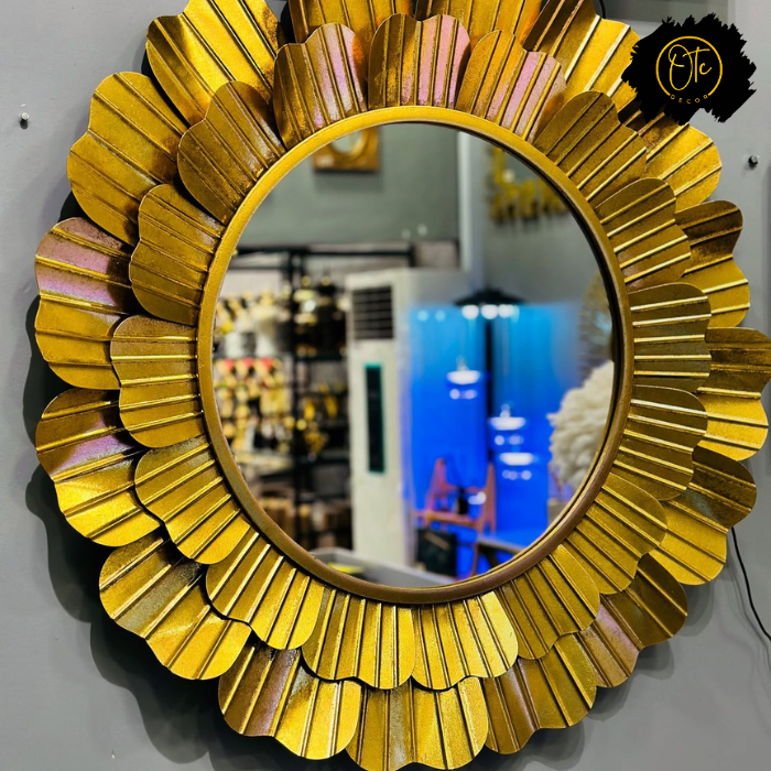 Golden Sunburst Decorative Wall Mirror - Elegant Accent Piece