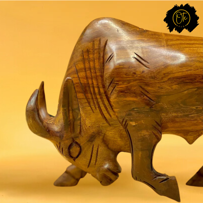 Majestic Handcrafted Wooden Bull Sculpture – Artisan Masterpiece