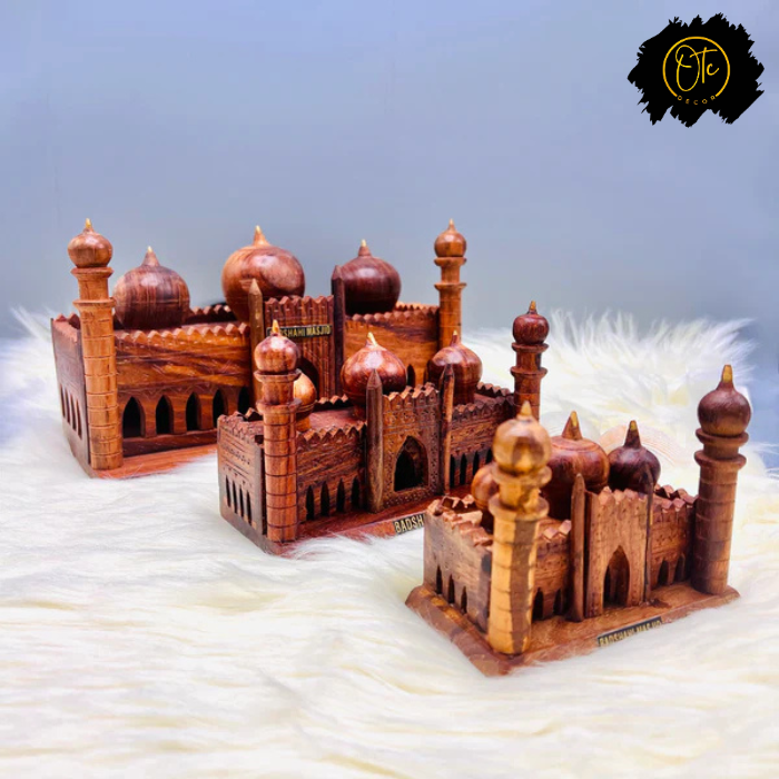 Handcrafted Wooden Badshahi Mosque Replica – Elegant Decor Set