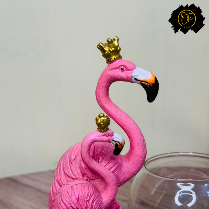 Elegant Flamingo Candle Holder Stand – Decorative Tabletop Accent